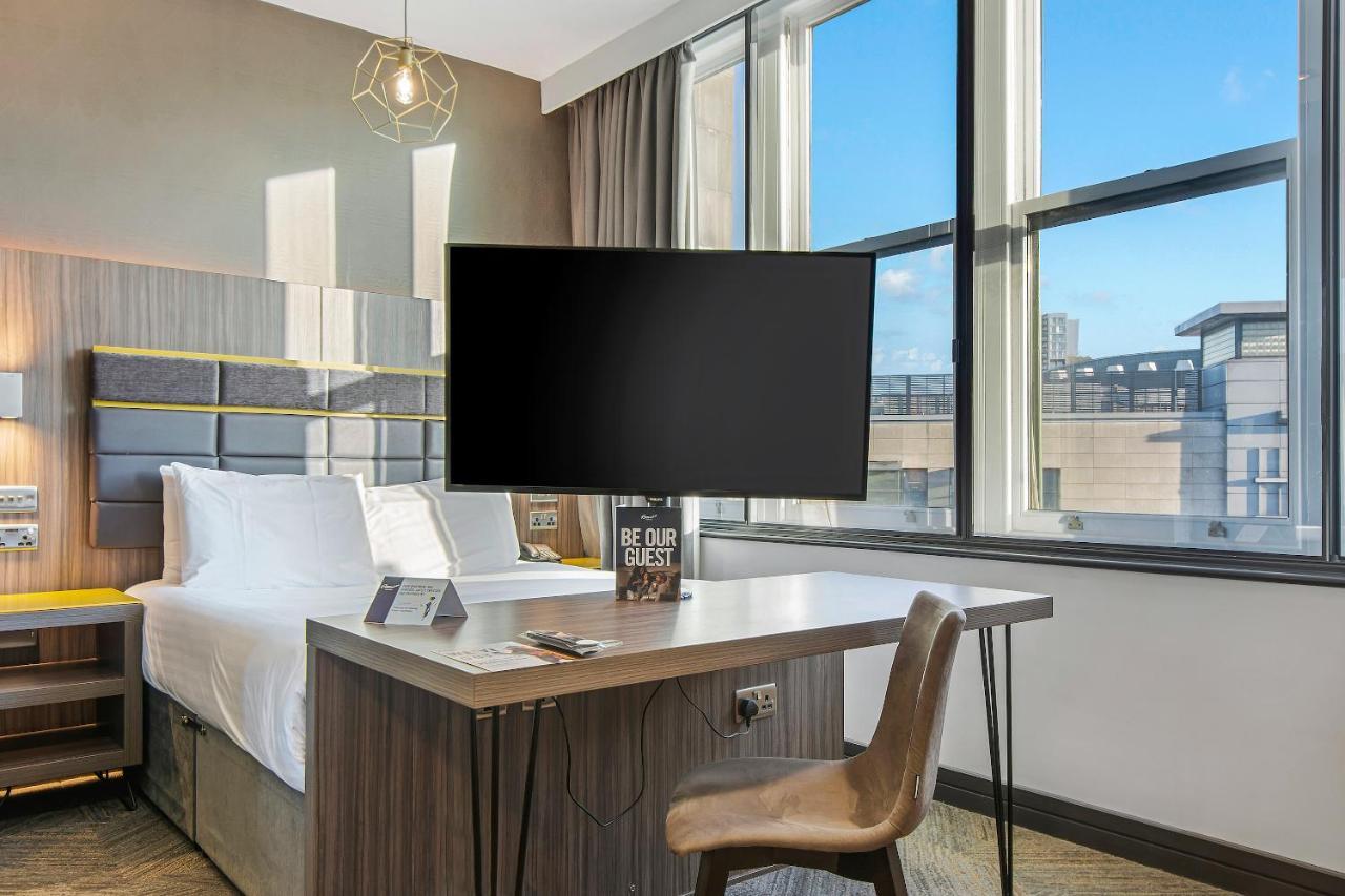 Roomzzz Manchester Victoria Ngoại thất bức ảnh