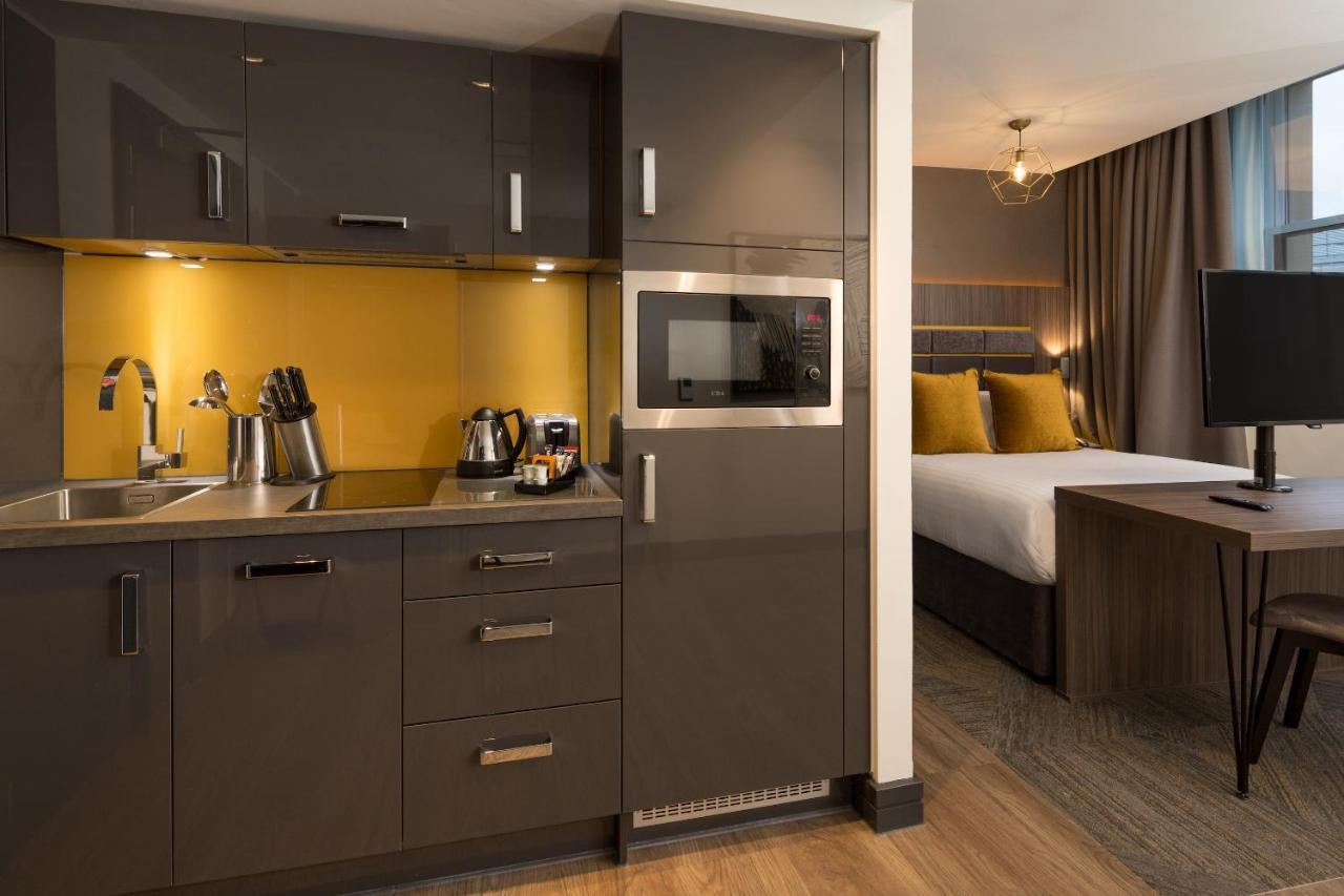 Roomzzz Manchester Victoria Ngoại thất bức ảnh