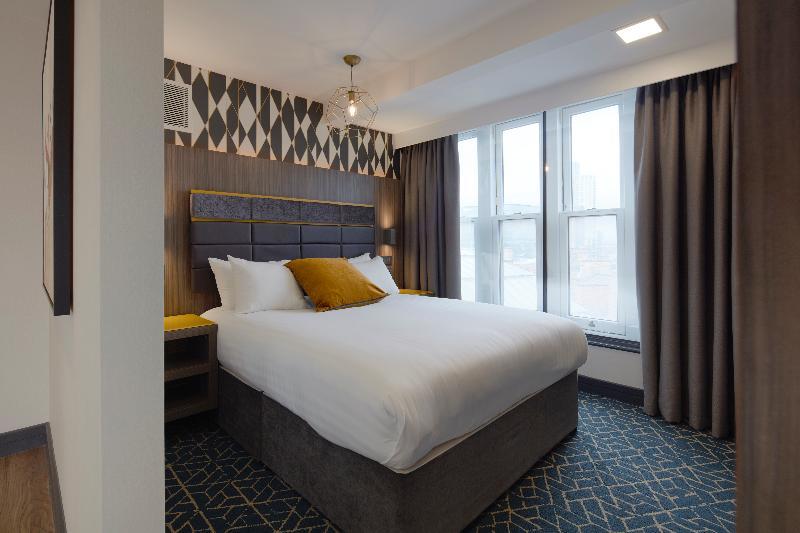 Roomzzz Manchester Victoria Ngoại thất bức ảnh