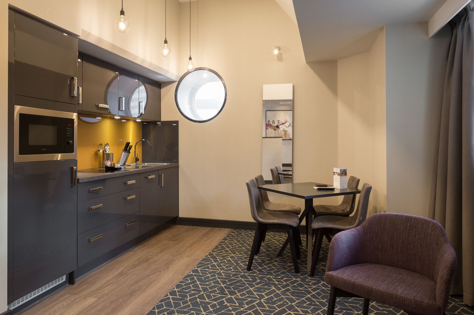 Roomzzz Manchester Victoria Ngoại thất bức ảnh