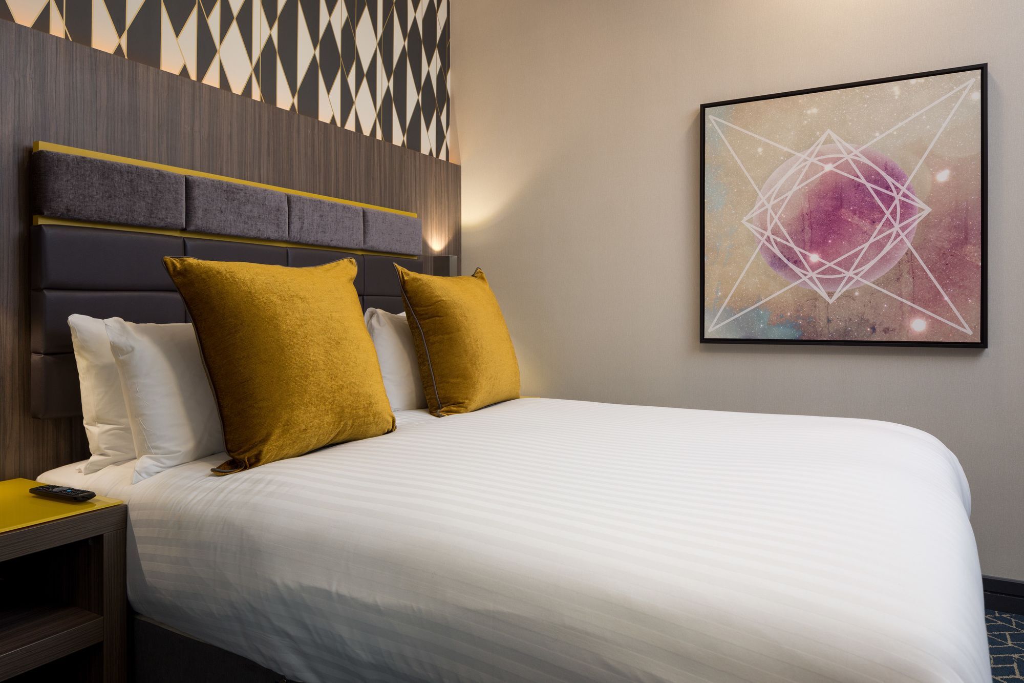Roomzzz Manchester Victoria Ngoại thất bức ảnh