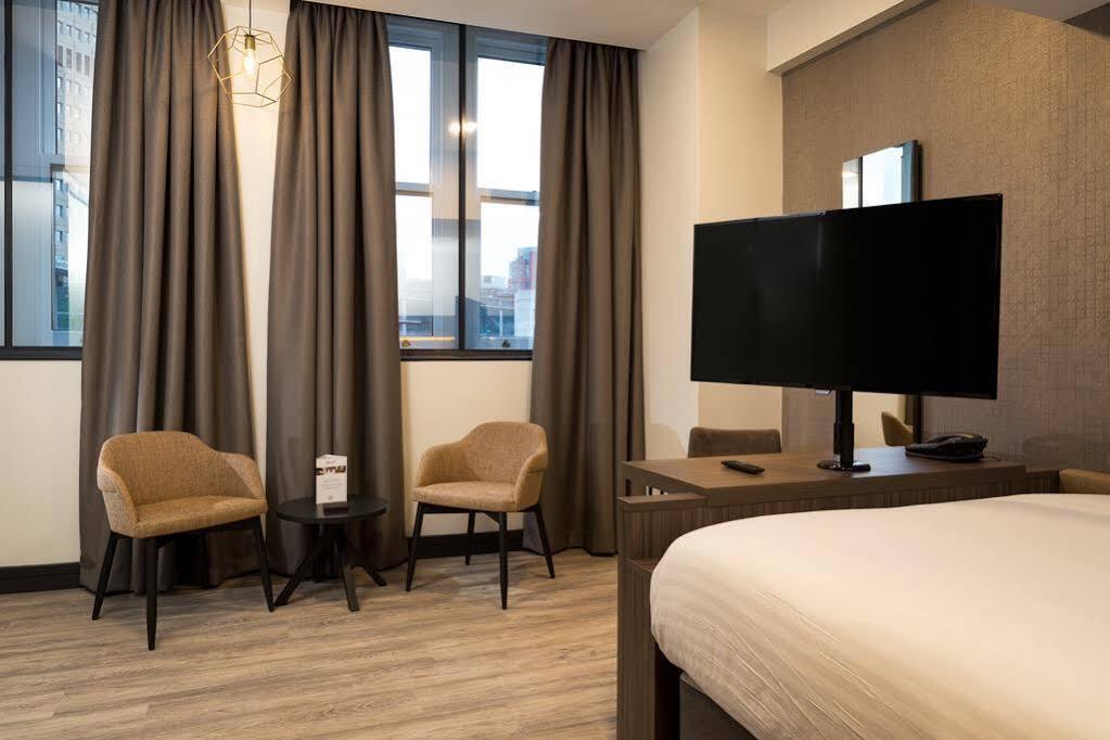 Roomzzz Manchester Victoria Ngoại thất bức ảnh